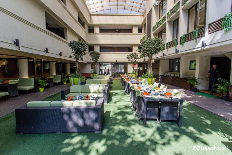 Citrus Hotel Lonavala Eksteriør billede