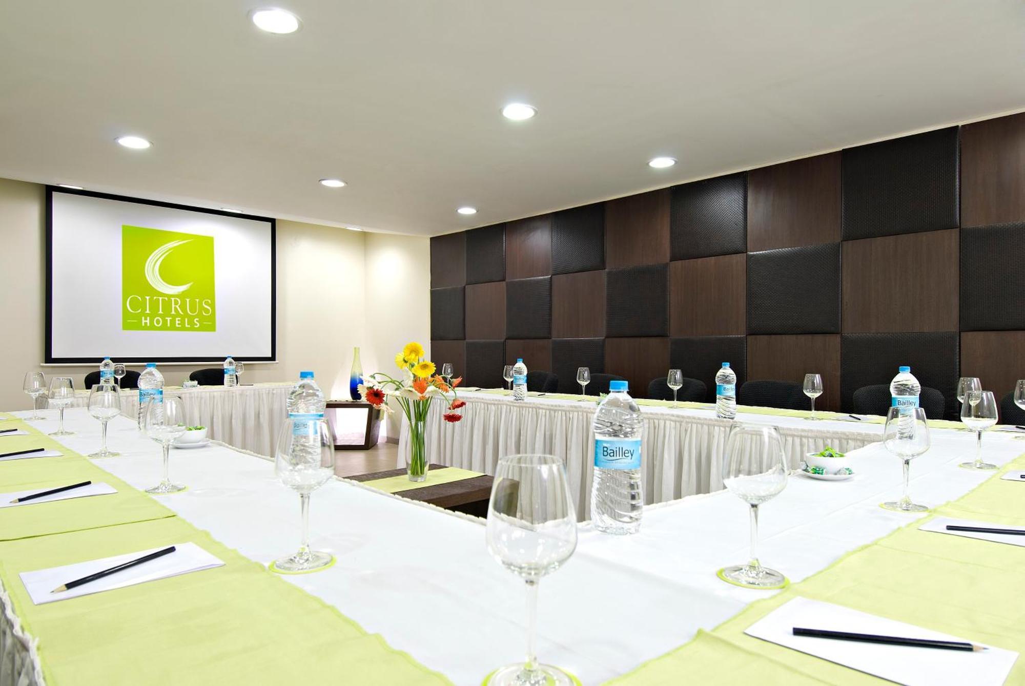 Citrus Hotel Lonavala Eksteriør billede