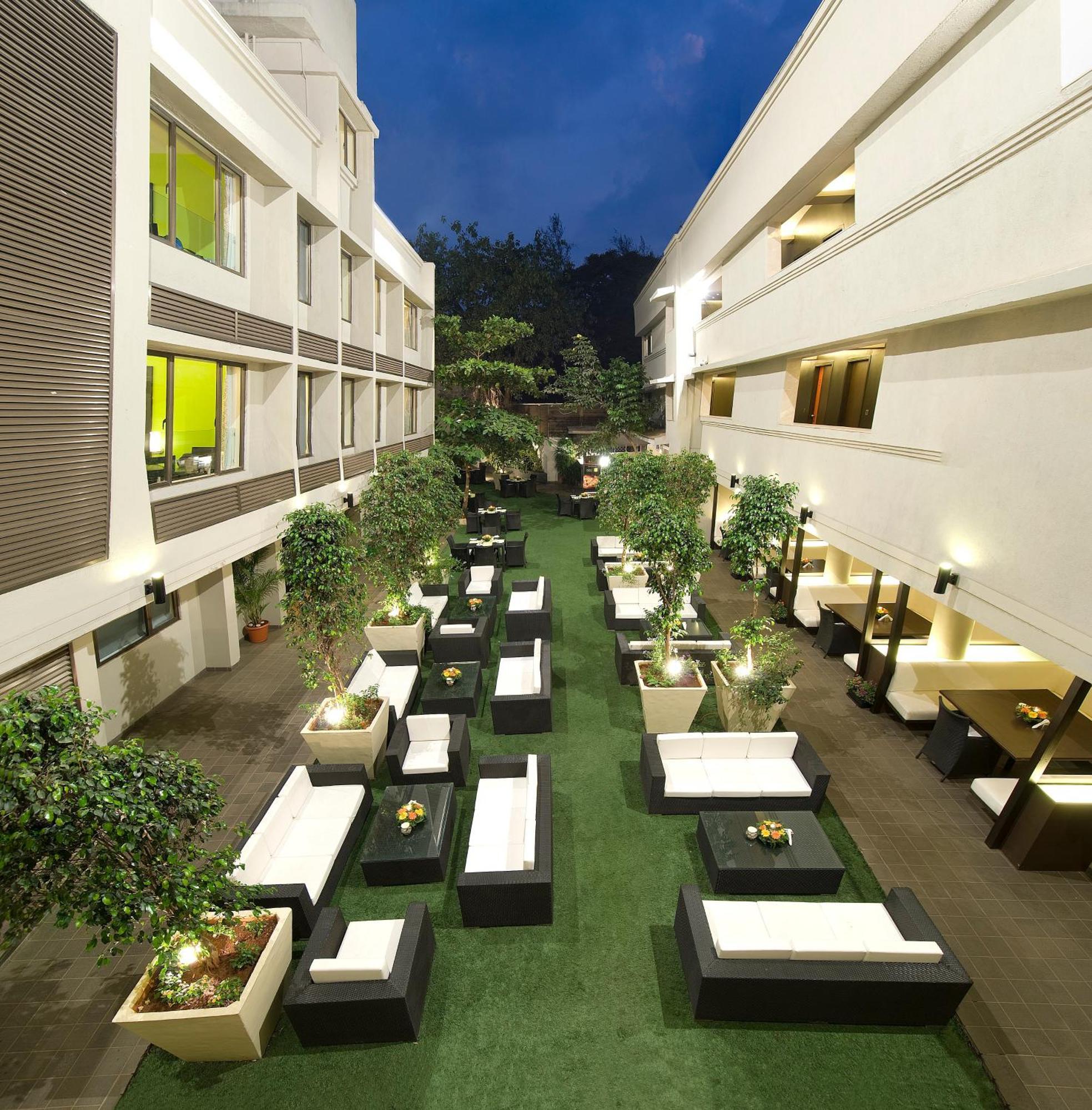 Citrus Hotel Lonavala Eksteriør billede