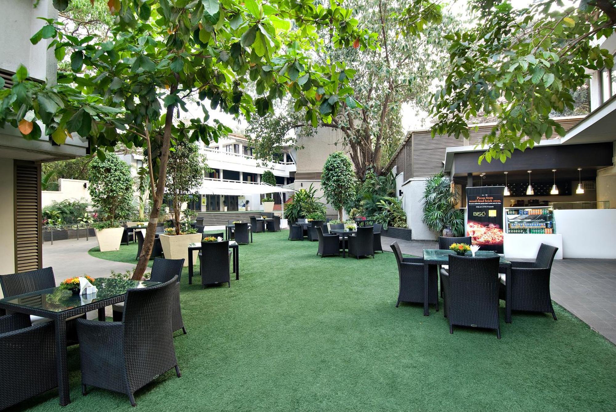 Citrus Hotel Lonavala Eksteriør billede