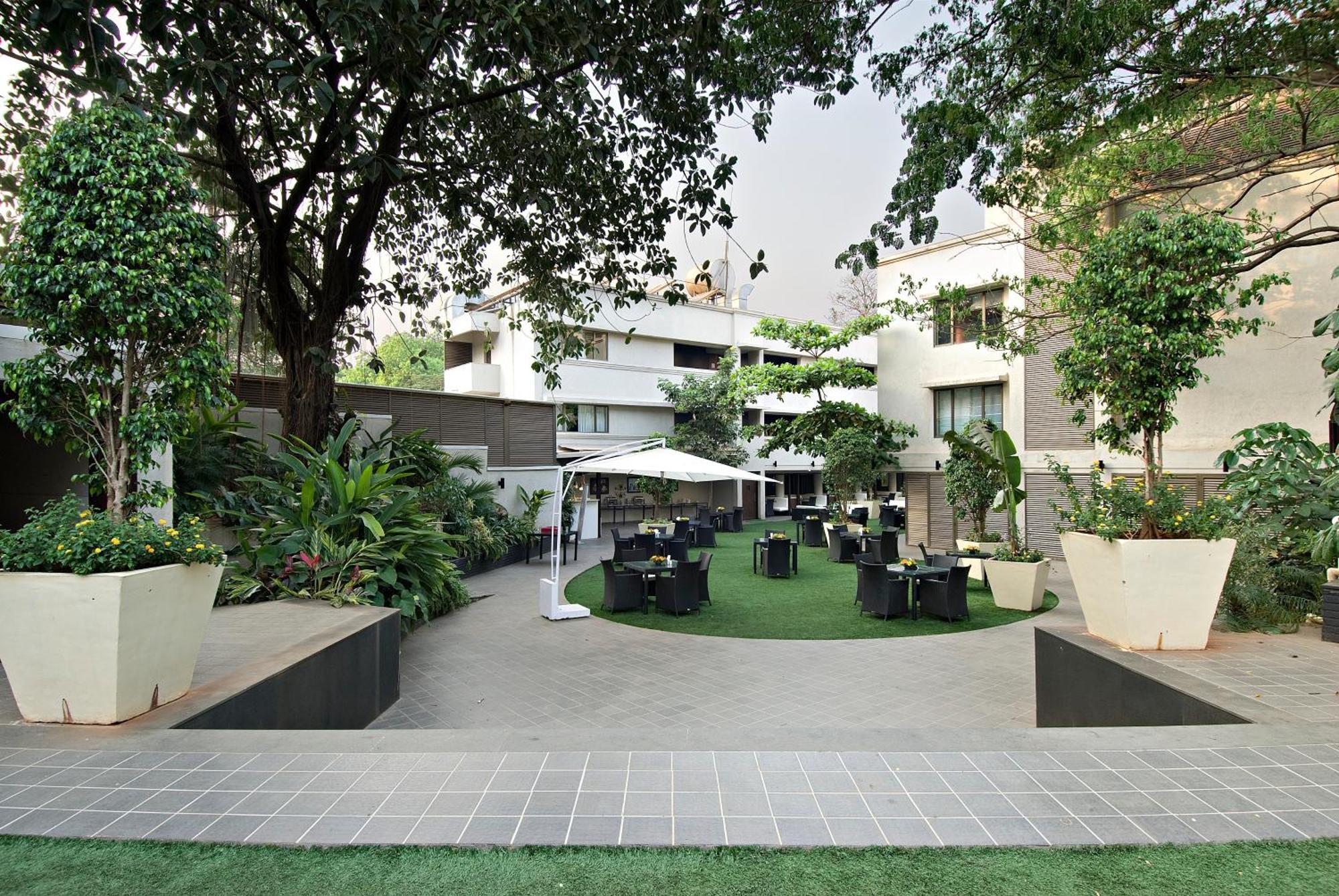 Citrus Hotel Lonavala Eksteriør billede