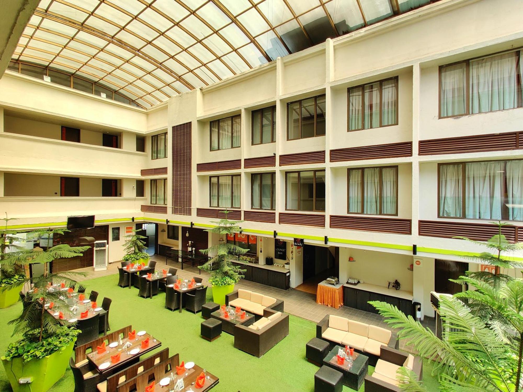 Citrus Hotel Lonavala Eksteriør billede