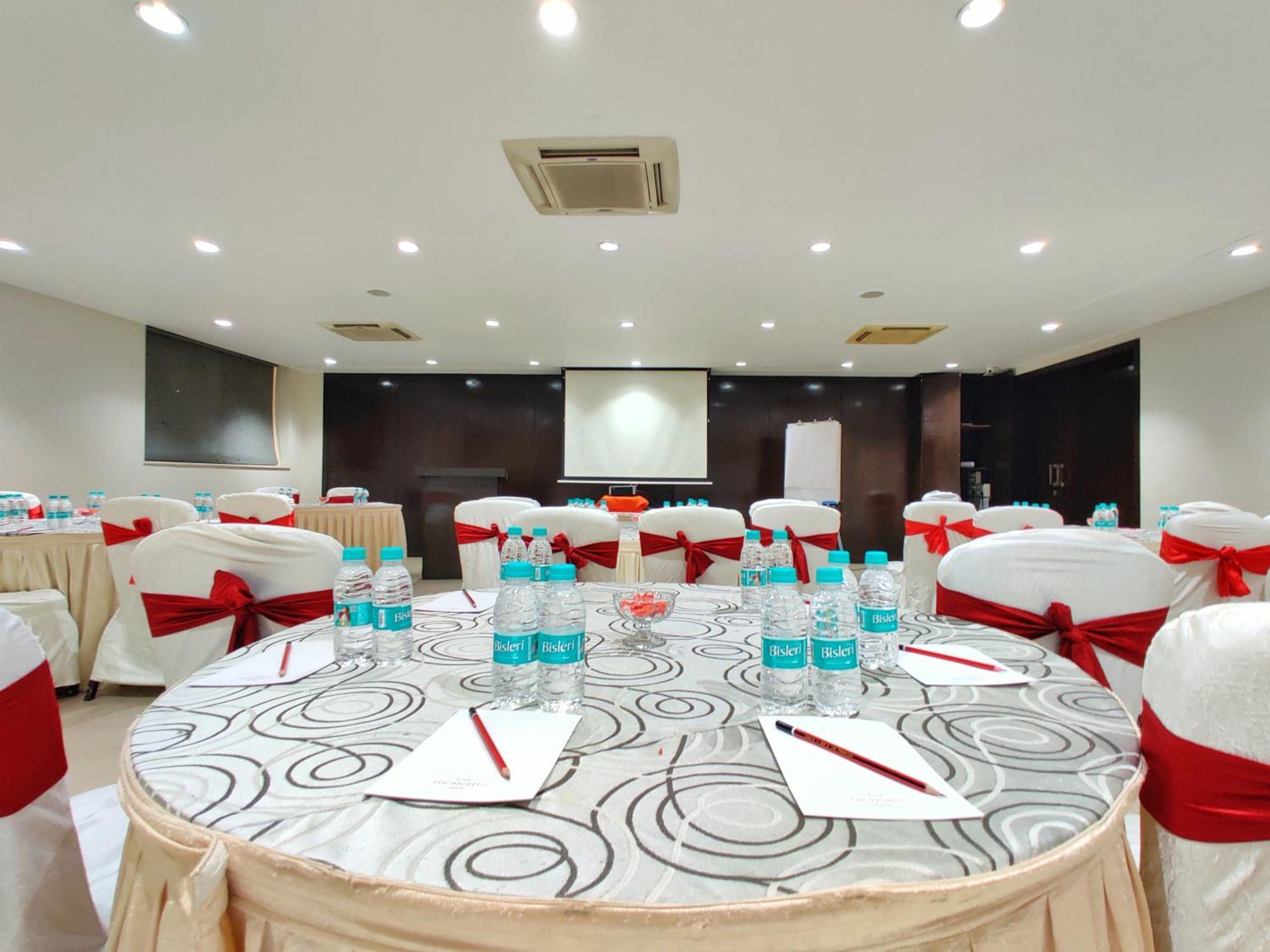 Citrus Hotel Lonavala Eksteriør billede