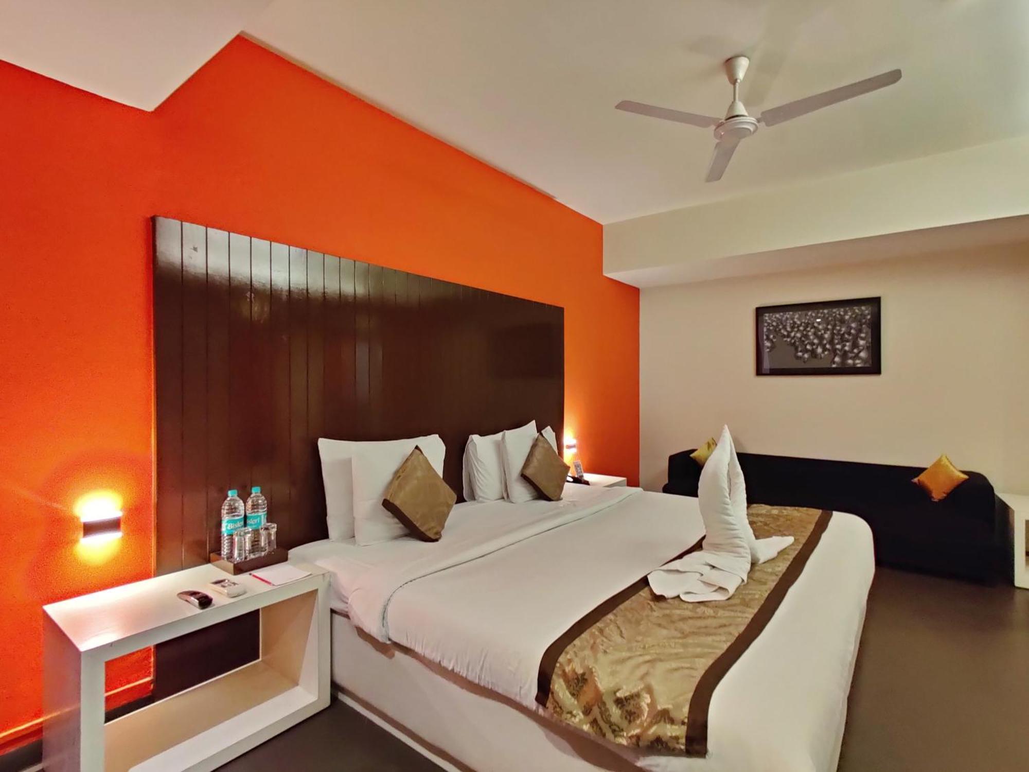 Citrus Hotel Lonavala Eksteriør billede